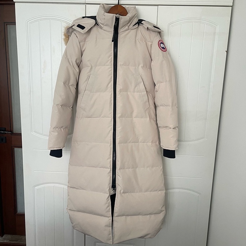 White Long Parka Coat By Canada Goose